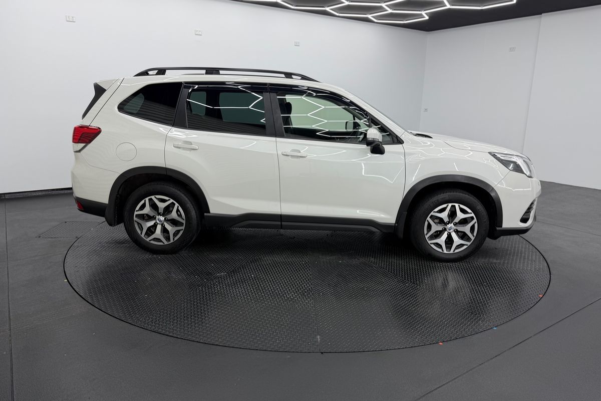 2023 Subaru Forester 2.5i S5