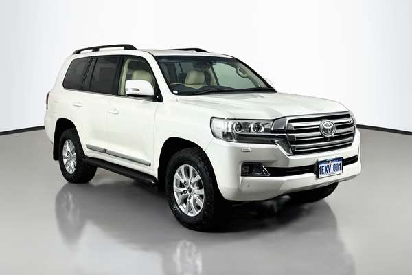 2015 Toyota Landcruiser Sahara URJ202R