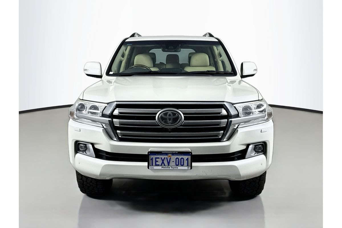 2015 Toyota Landcruiser Sahara URJ202R