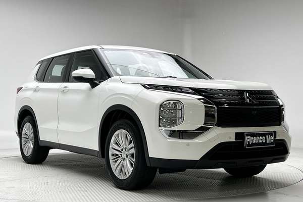 2023 Mitsubishi Outlander ES ZM