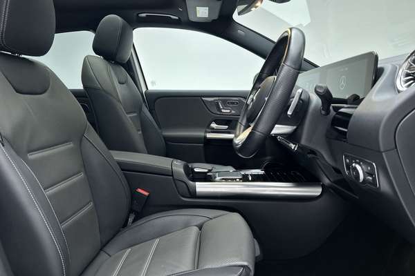 2021 Mercedes-Benz GLA-Class GLA250 H247 thumb-12