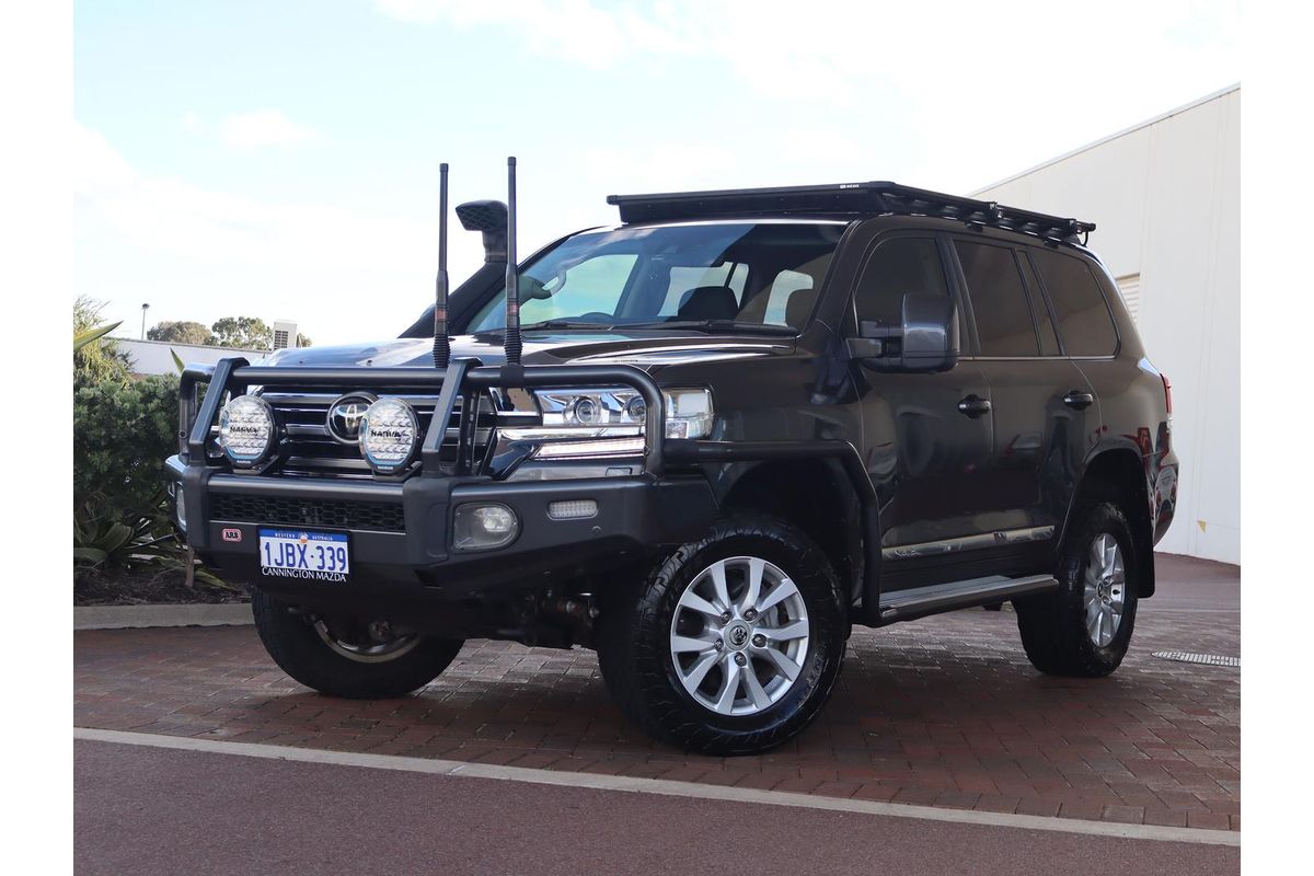 2019 Toyota Landcruiser Sahara VDJ200R