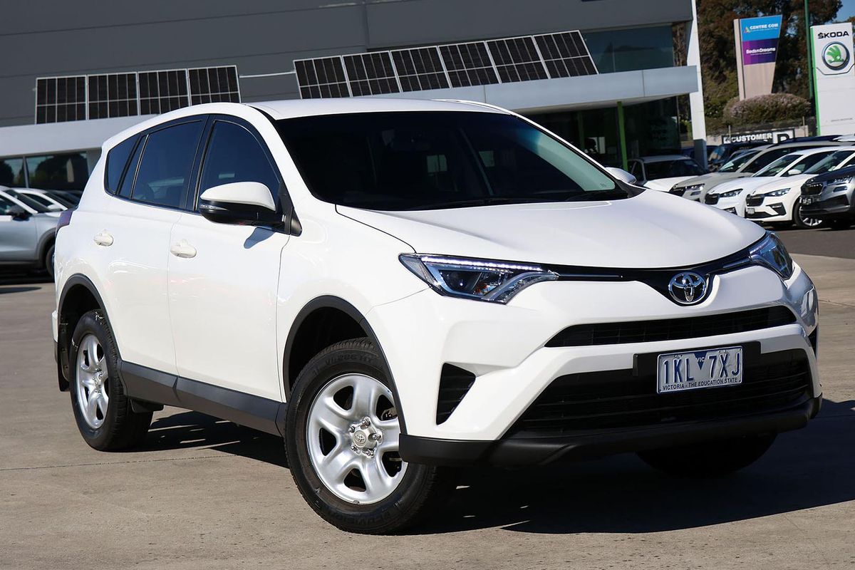 2017 Toyota RAV4 GX ZSA42R