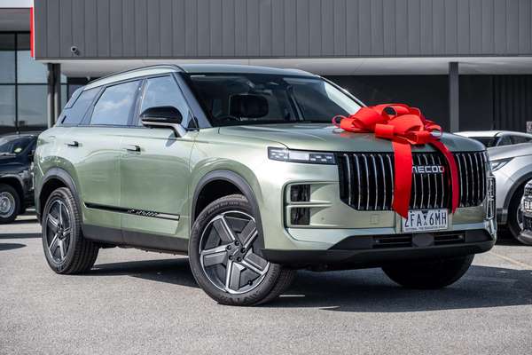 2025 OMODA JAECOO J7 SHS Track
