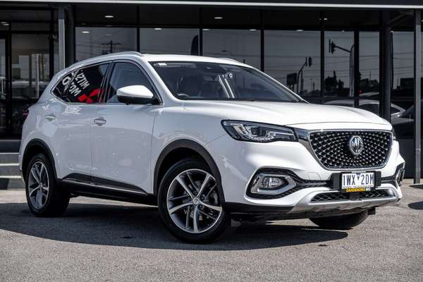 2022 MG HS Essence SAS23