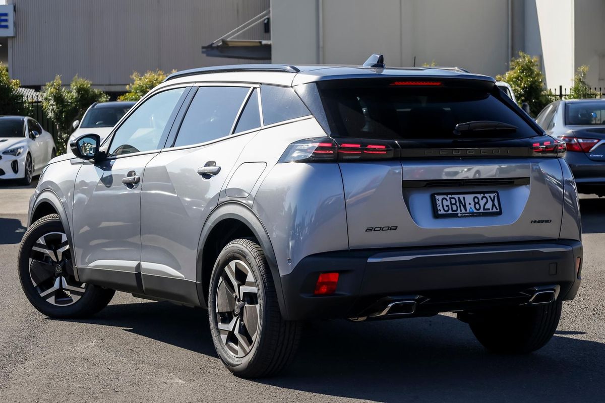 2025 Peugeot 2008 Allure Hybrid P24