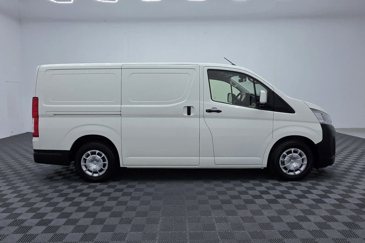 2022 Toyota Hiace GDH300R LWB