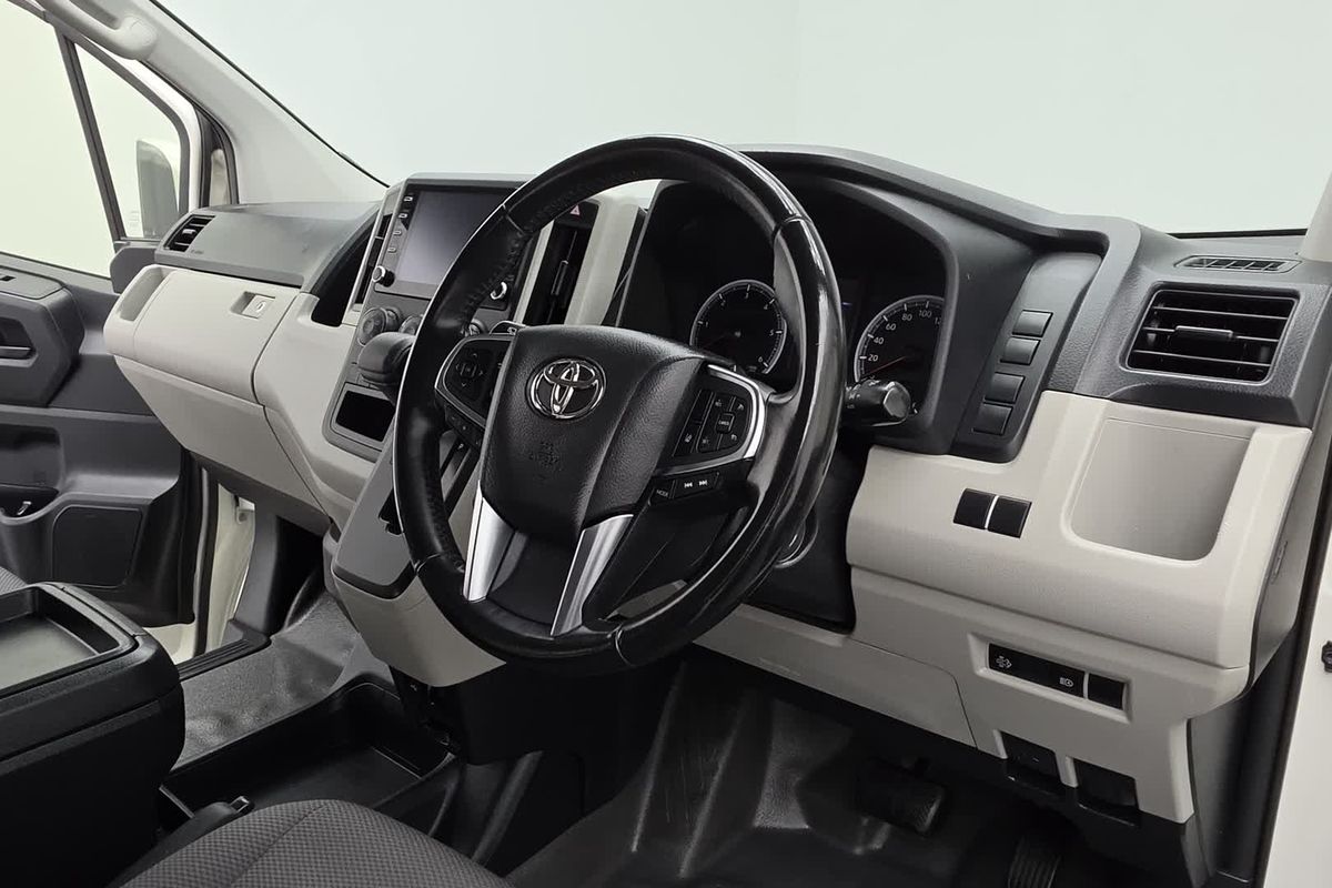 2022 Toyota Hiace GDH300R LWB