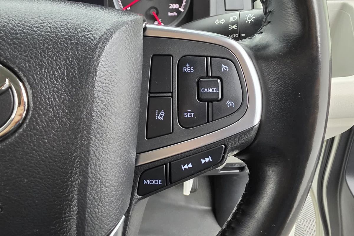 2022 Toyota Hiace GDH300R LWB