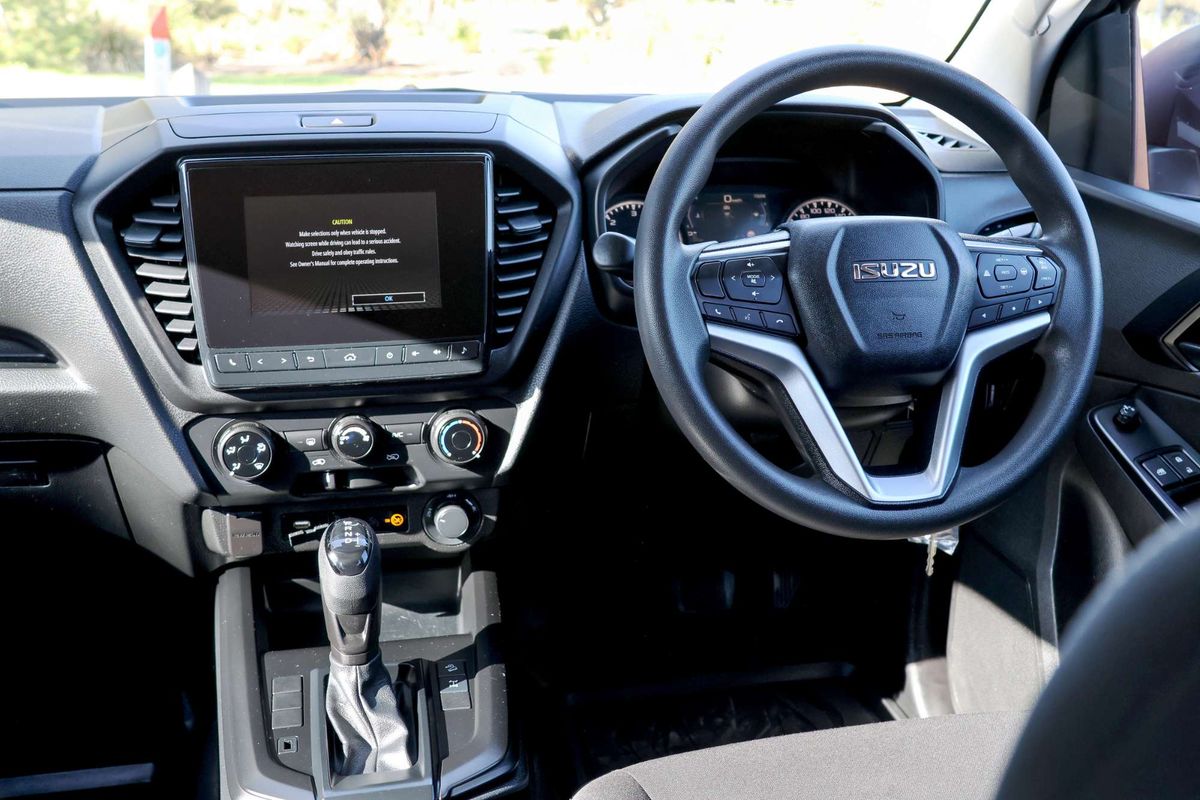 2022 Isuzu D-MAX SX 4X4 image 14