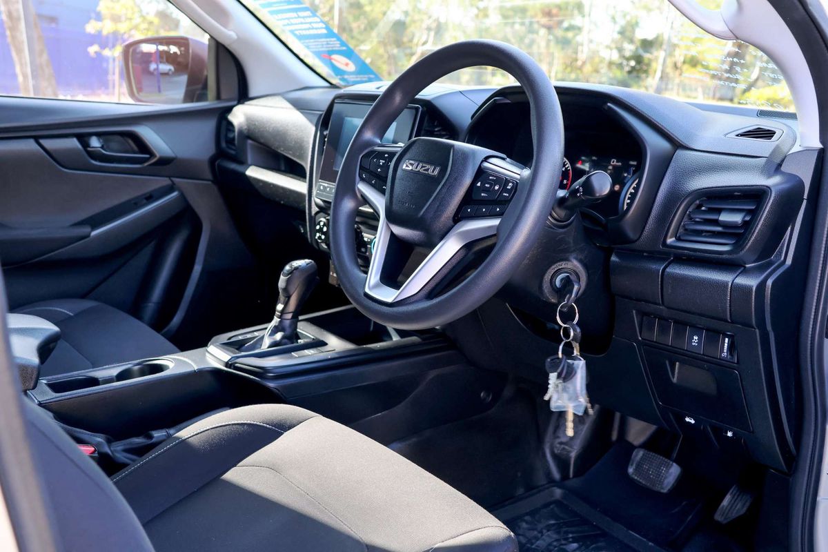 2022 Isuzu D-MAX SX 4X4 image 22