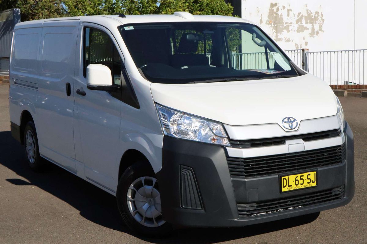 2022 Toyota Hiace GDH300R LWB