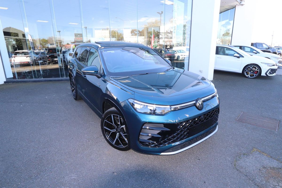 2025 Volkswagen Tayron 195TSI R-Line R4