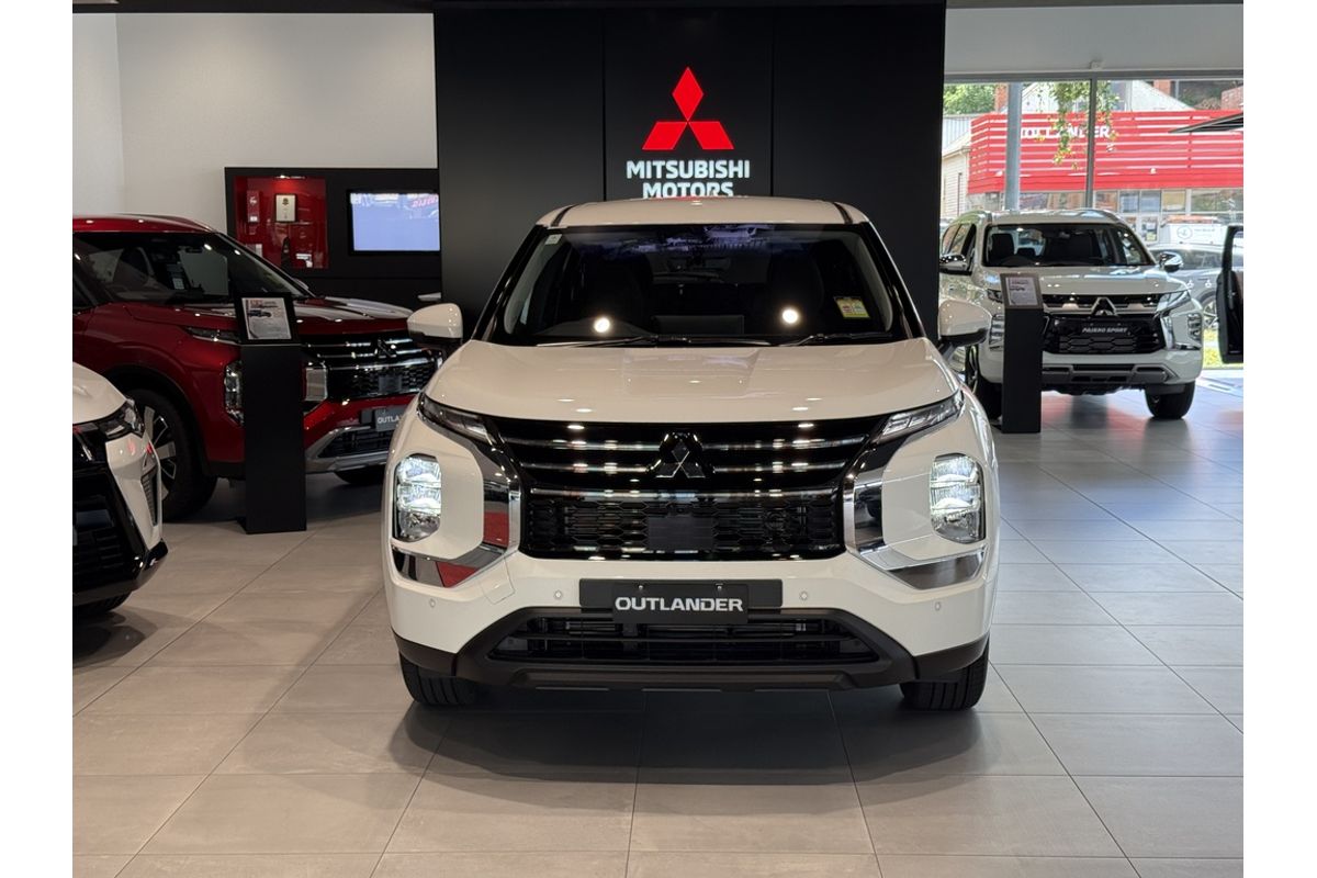 2026 Mitsubishi Outlander ES ZM