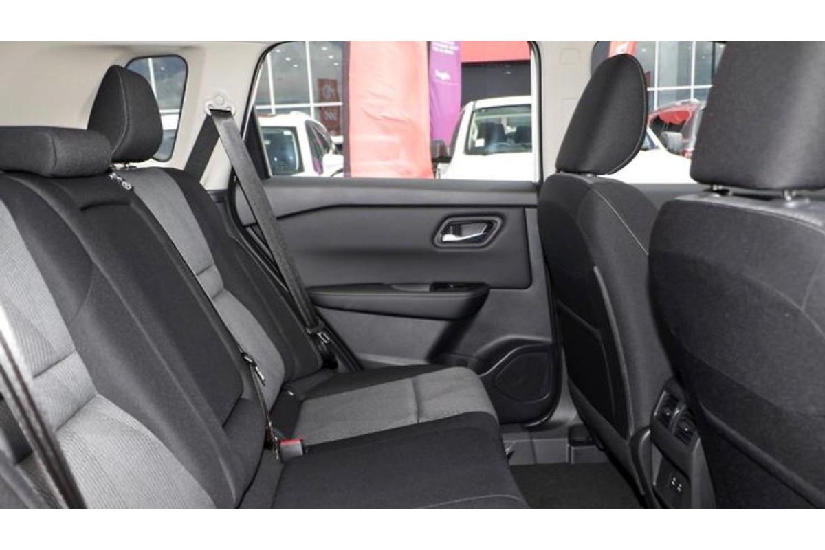 2026 Nissan X-TRAIL ST T33