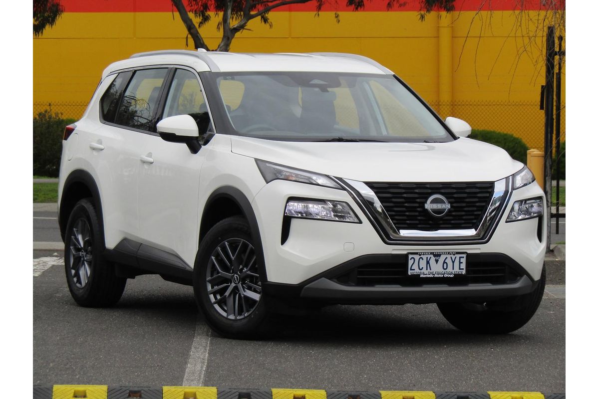 2025 Nissan X-TRAIL ST T33