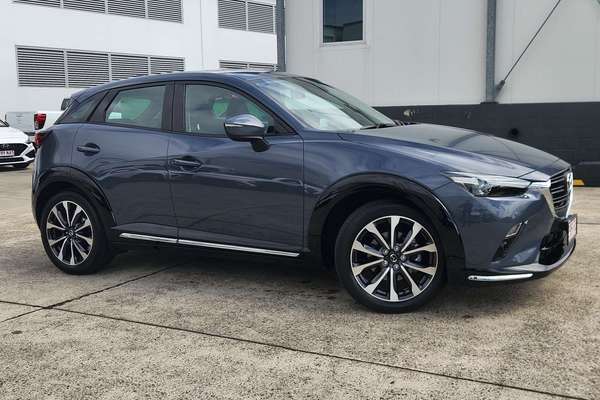 2022 Mazda CX-3 sTouring DK