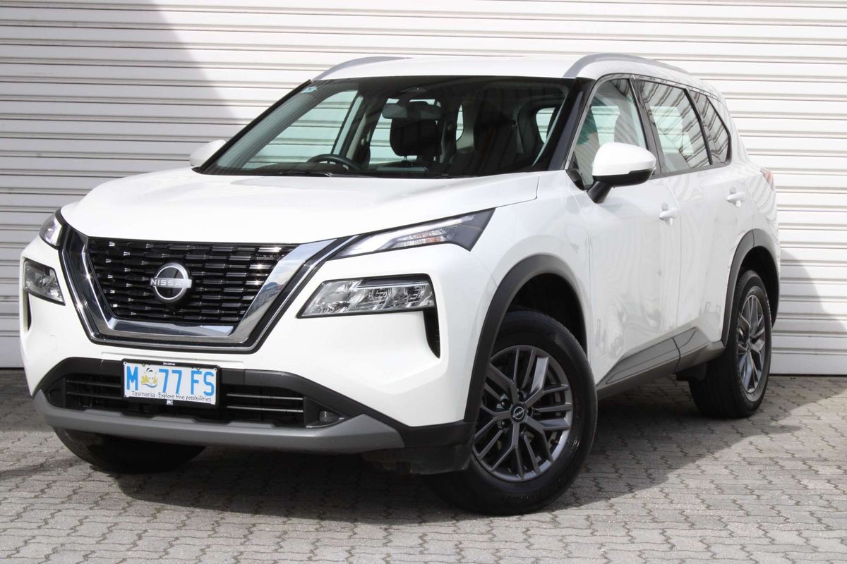 2024 Nissan X-TRAIL ST T33