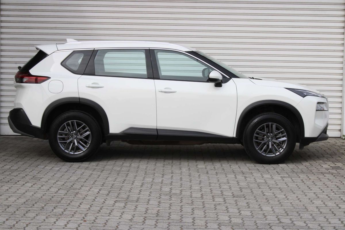 2024 Nissan X-TRAIL ST T33