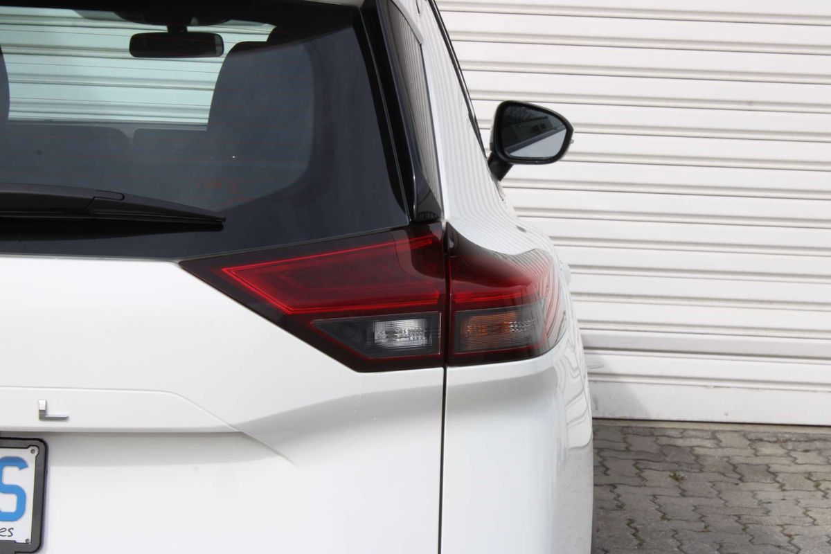 2024 Nissan X-TRAIL ST T33
