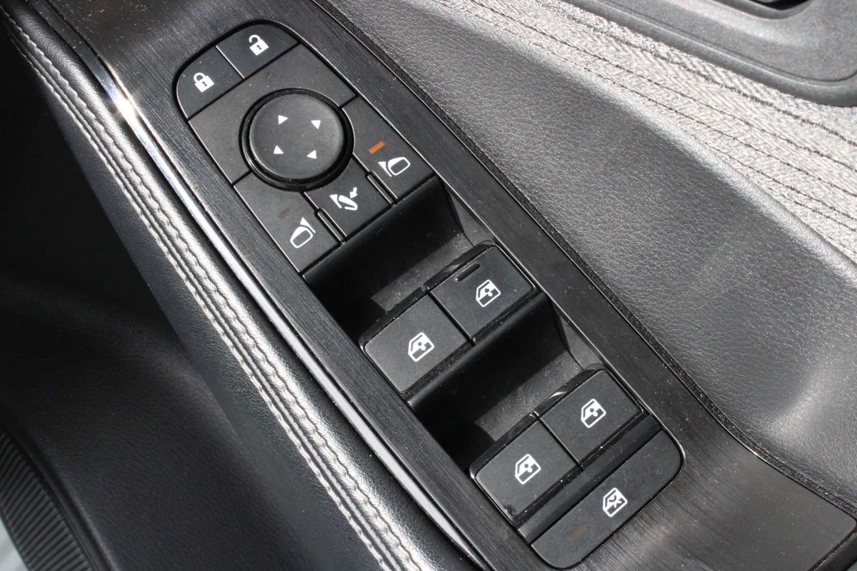 2024 Nissan X-TRAIL ST T33