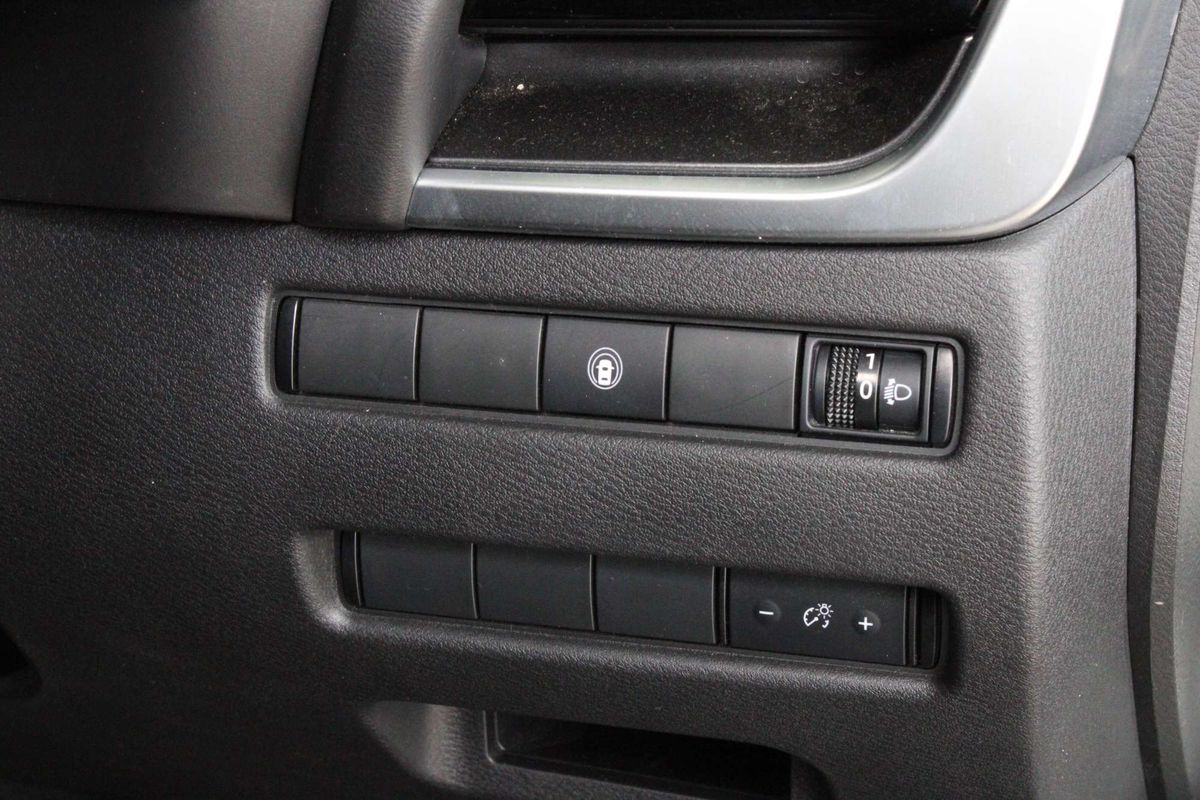 2024 Nissan X-TRAIL ST T33