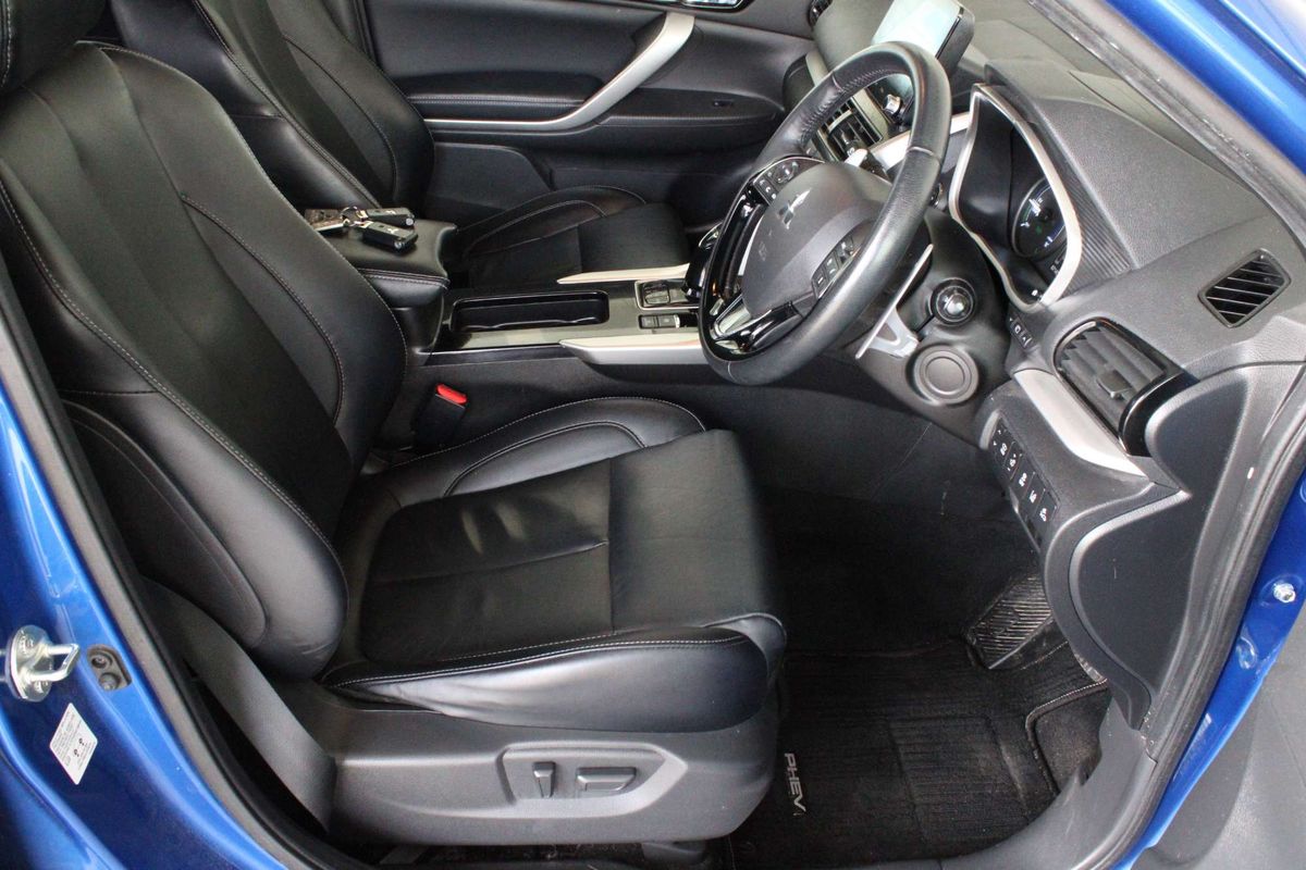 2022 Mitsubishi Eclipse Cross PHEV Exceed YB