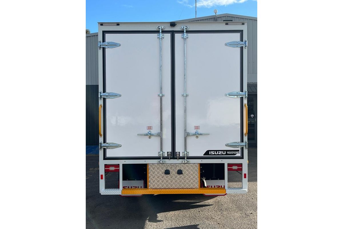 2026 Isuzu N Series NNR 45-150 DT D34 Vanpack image 4