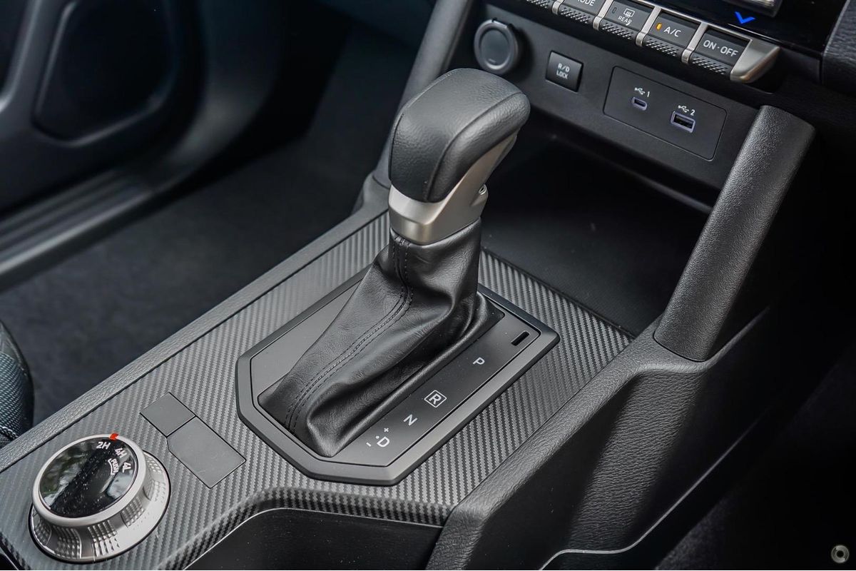 2026 Nissan Navara ST D27 4X4