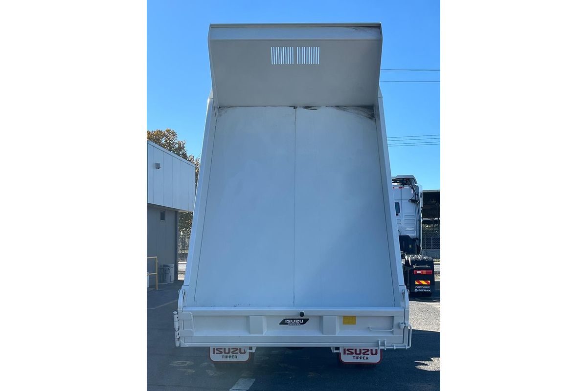 2026 Isuzu N Series NPR 45/65-175 DT D34 Tipper image 11