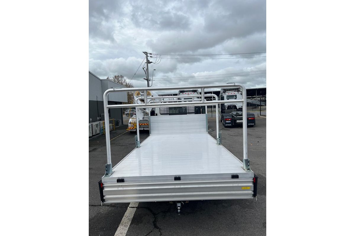 2026 Isuzu N Series NPR 70/45-190 AM D34 Tradepack image 10