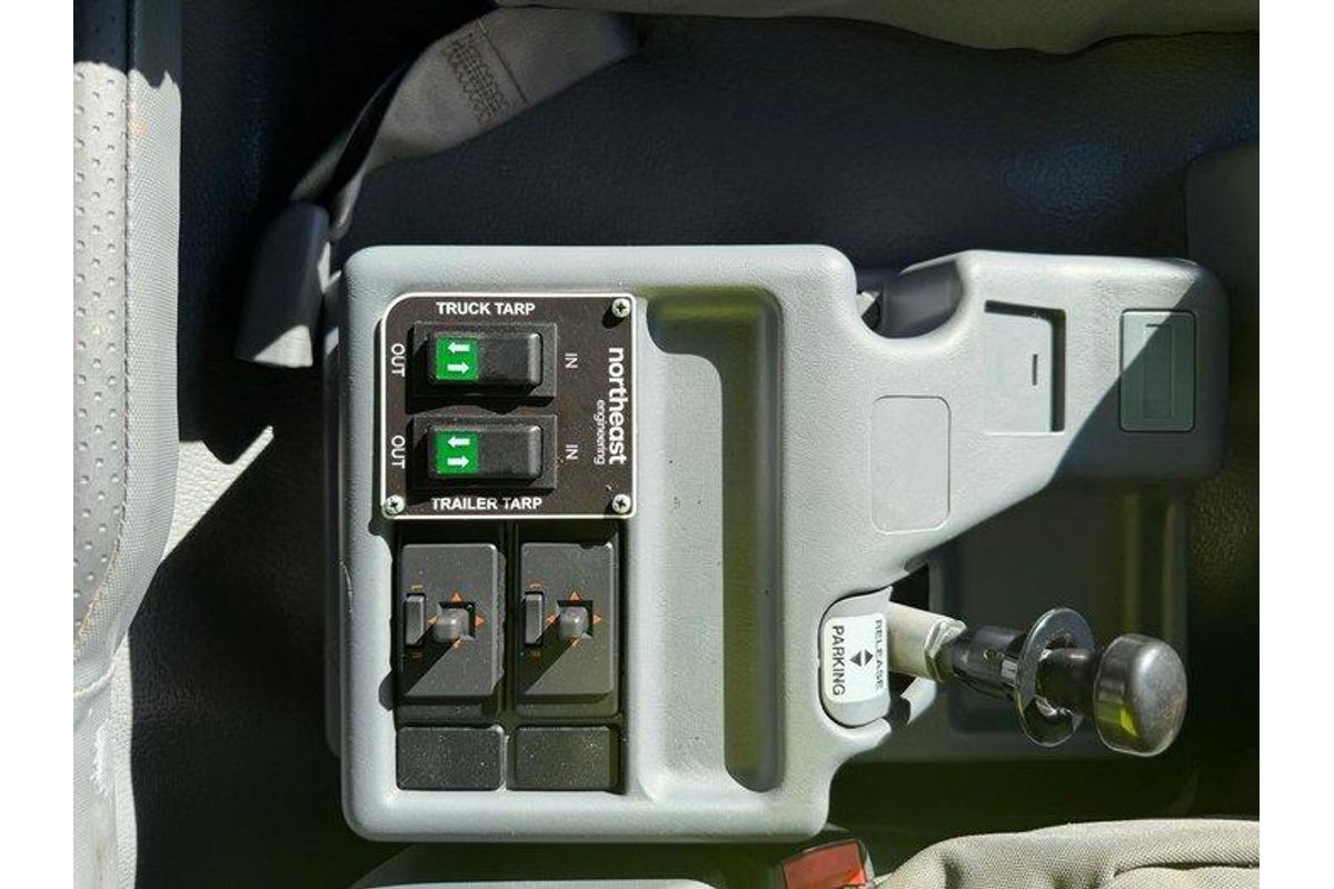 2022 Isuzu F Series FXZ240-350 image 23