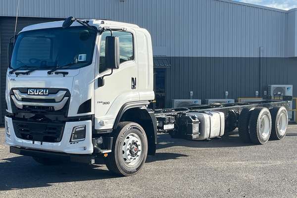 2026 Isuzu F Series FVL 260-300 AT R67