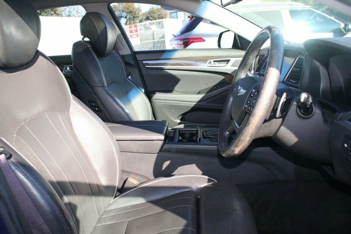 2016 Hyundai Genesis Ultimate Pack DH