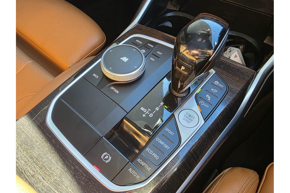 2021 BMW 3 Series 330i M Sport G20 image 26