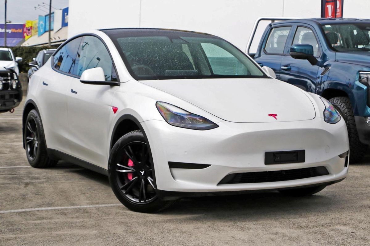 2022 Tesla Model Y Rear-Wheel Drive