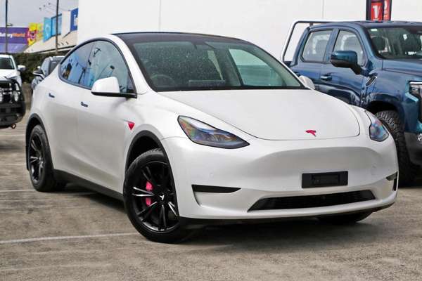 2022 Tesla Model Y Rear-Wheel Drive