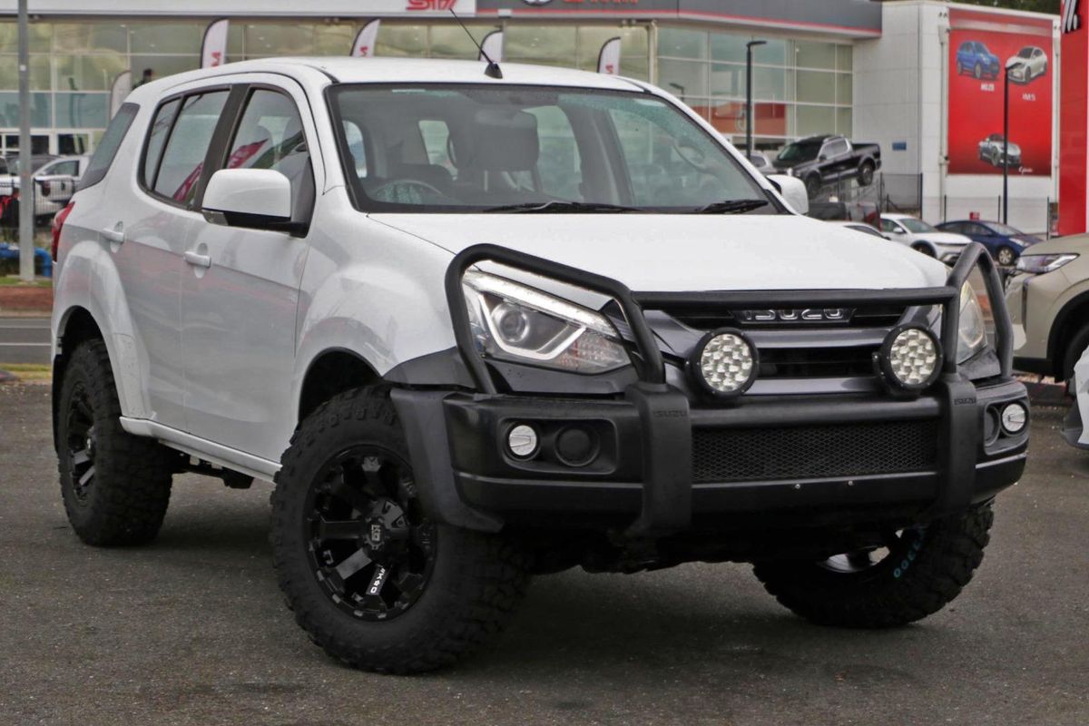 2021 Isuzu MU-X LS-M
