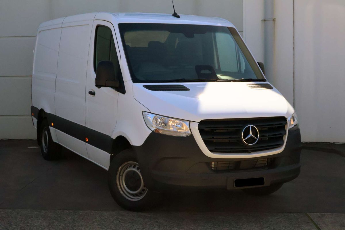 2026 Mercedes-Benz Sprinter 417CDI VS30 MWB Low Roof