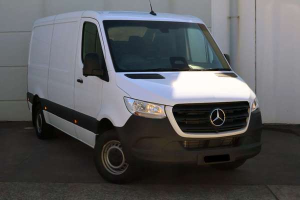 2026 Mercedes-Benz Sprinter 417CDI VS30 MWB Low Roof