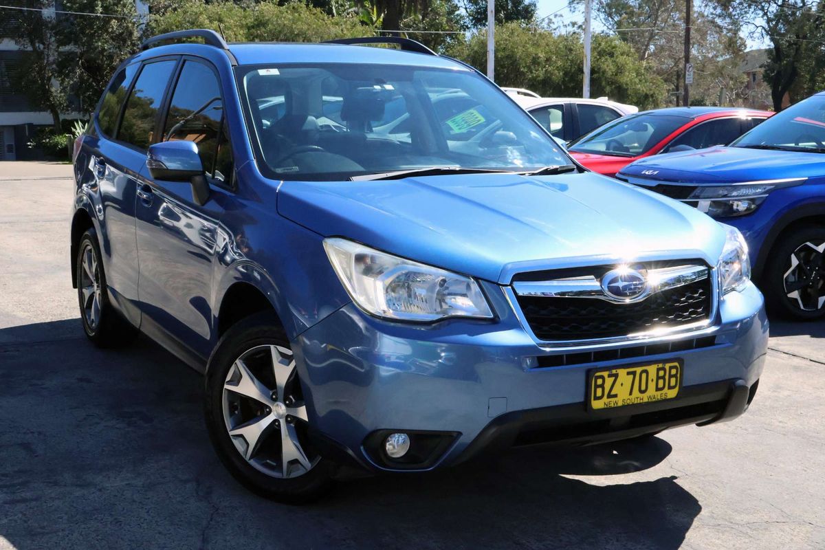 2014 Subaru Forester 2.5i Luxury S4