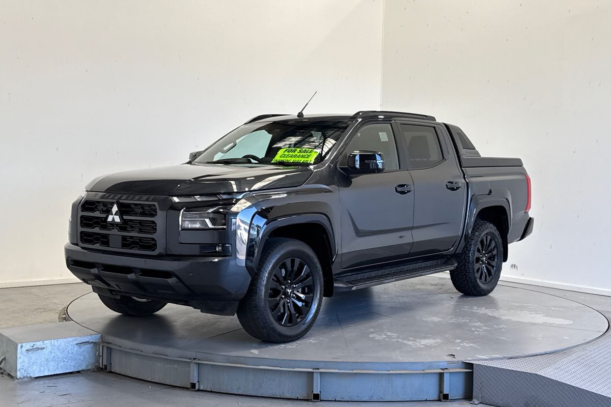 2025 Mitsubishi Triton GSR MV 4X4