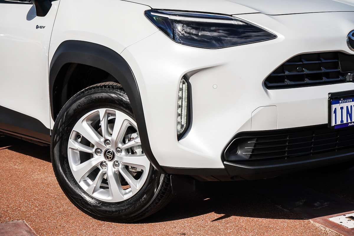 2025 Toyota Yaris Cross GXL MXPJ10R