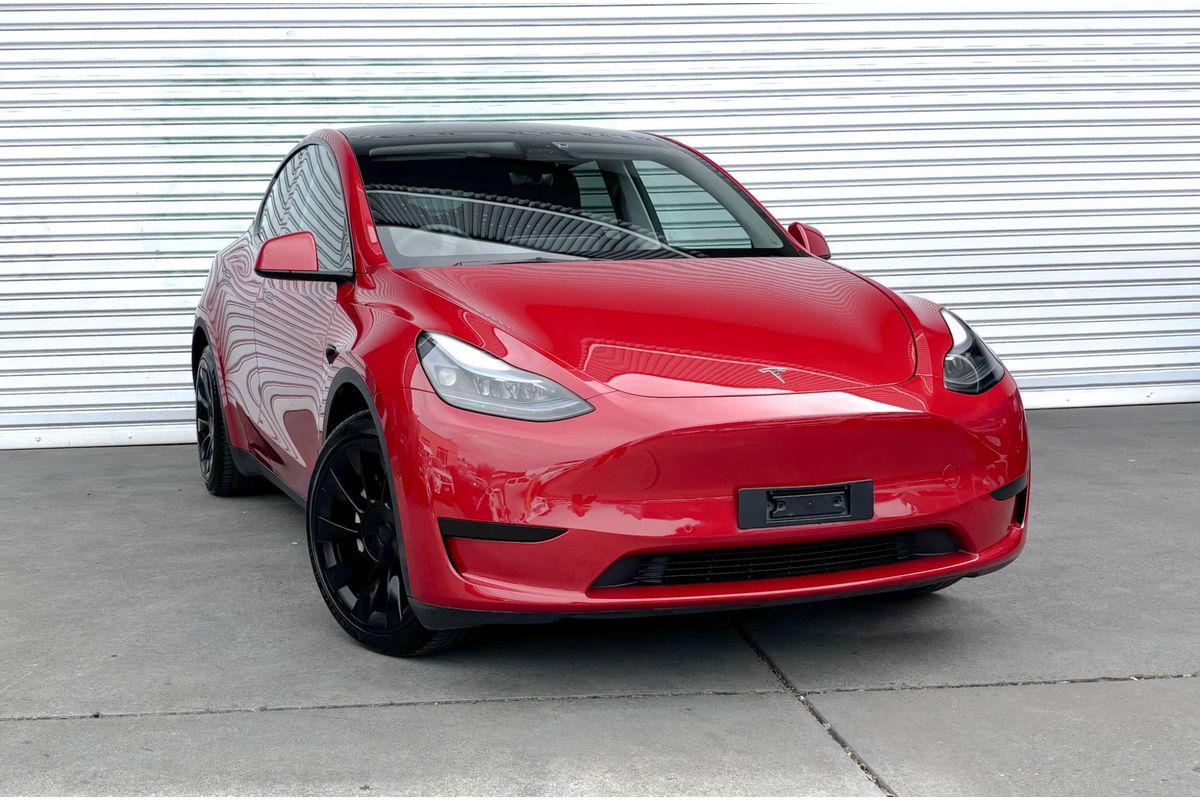 2023 Tesla Model Y Rear-Wheel Drive