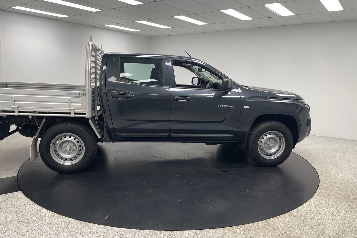 2025 Mitsubishi Triton GLX MV 4X4