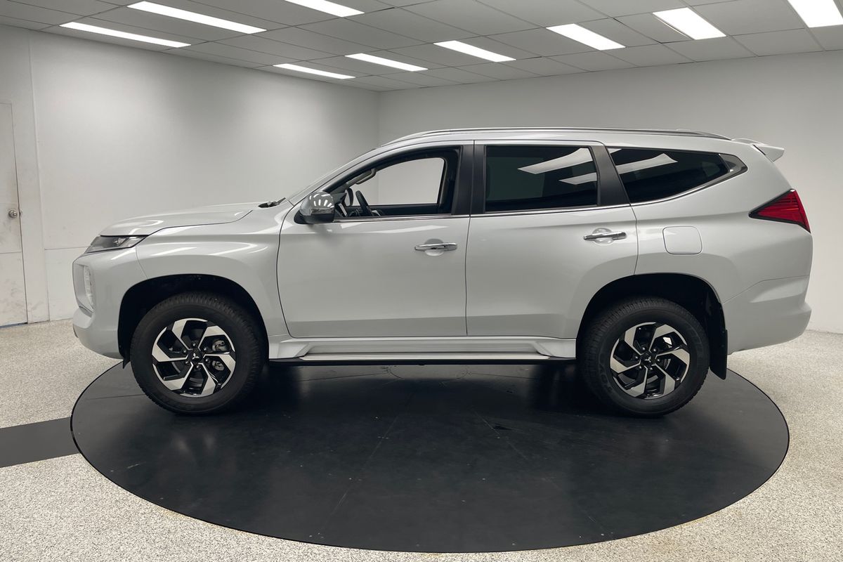 2025 Mitsubishi Pajero Sport GLS QG