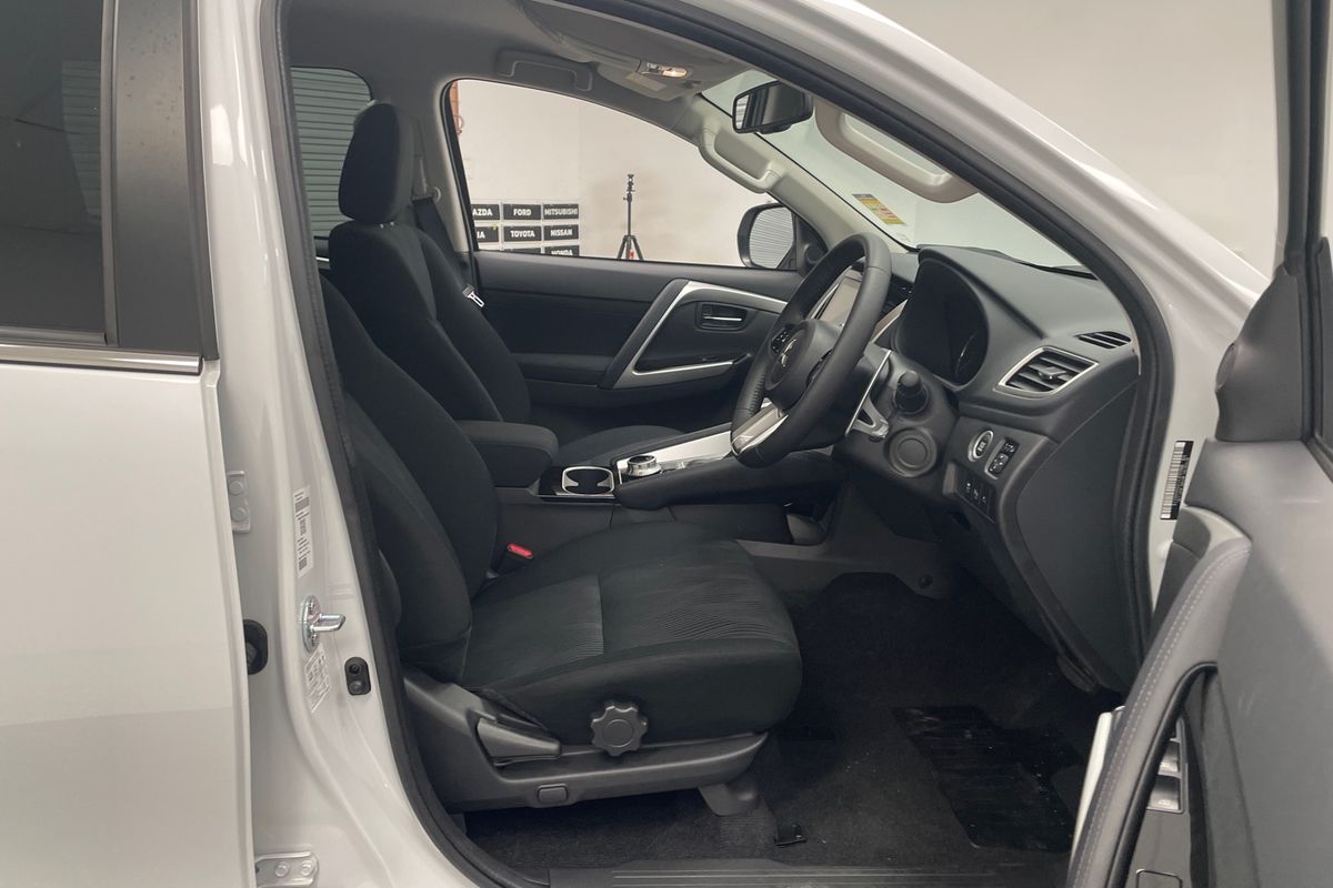 2025 Mitsubishi Pajero Sport GLS QG