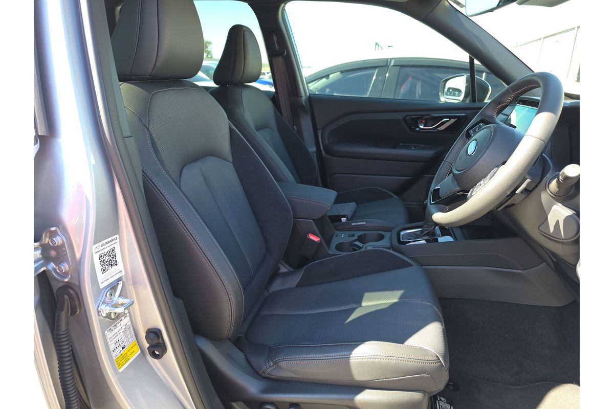 2025 Subaru Forester Hybrid Touring S6