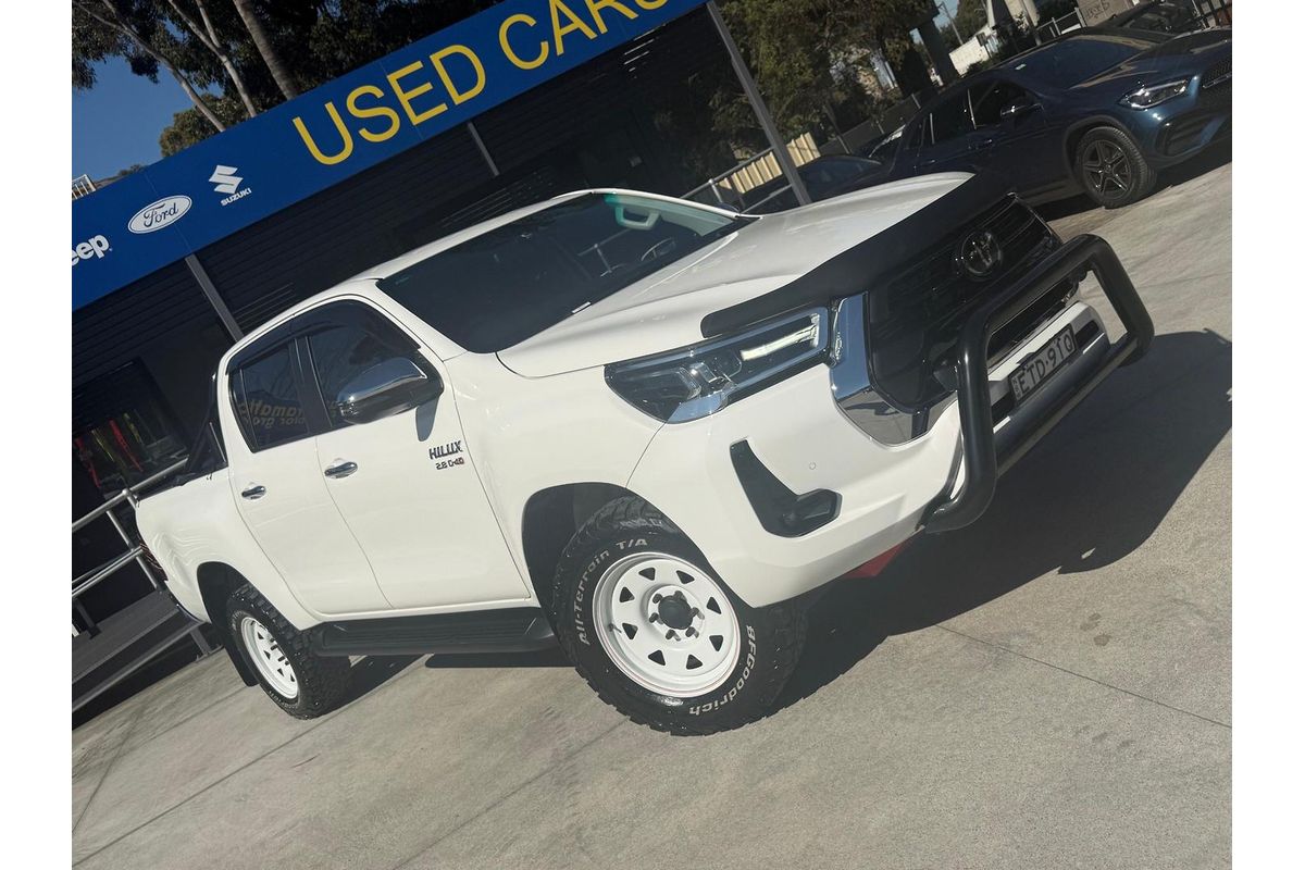 2022 Toyota Hilux SR5 GUN126R 4X4