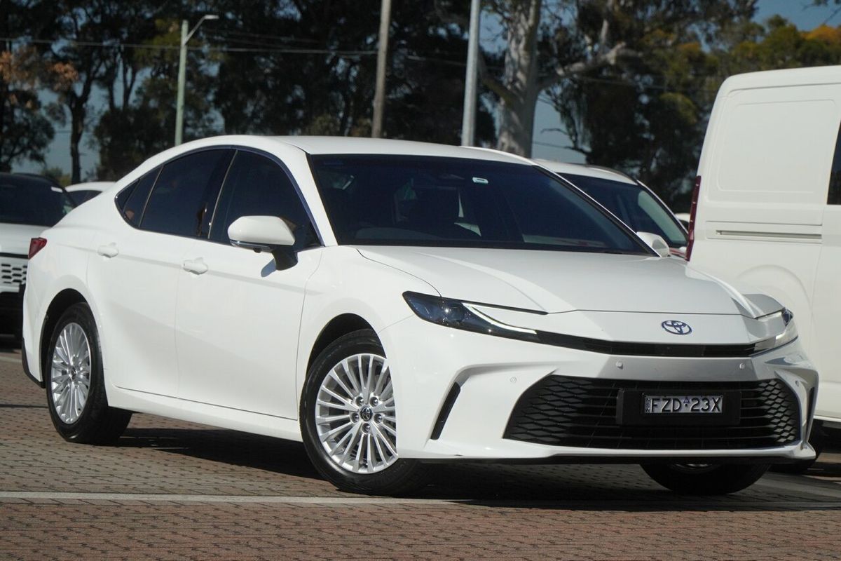 2026 Toyota Camry Ascent AXVH80R